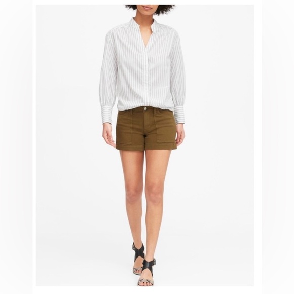 Banana Republic Premium Denim Mid Rise 4” Utility Short  Olive Green Size 28 - Picture 4 of 10